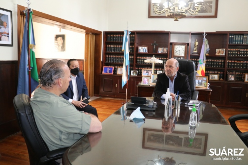 El Ministro Berni entregó patrulleros a la Policía Rural y Comunal de Coronel Suárez
