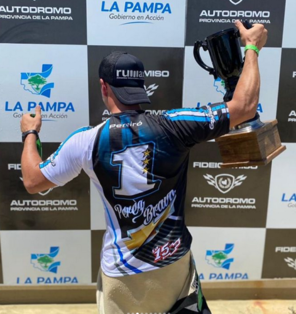 “Tiki” Pérez volvió a gritar campeón en el Turismo 4000 Argentino
