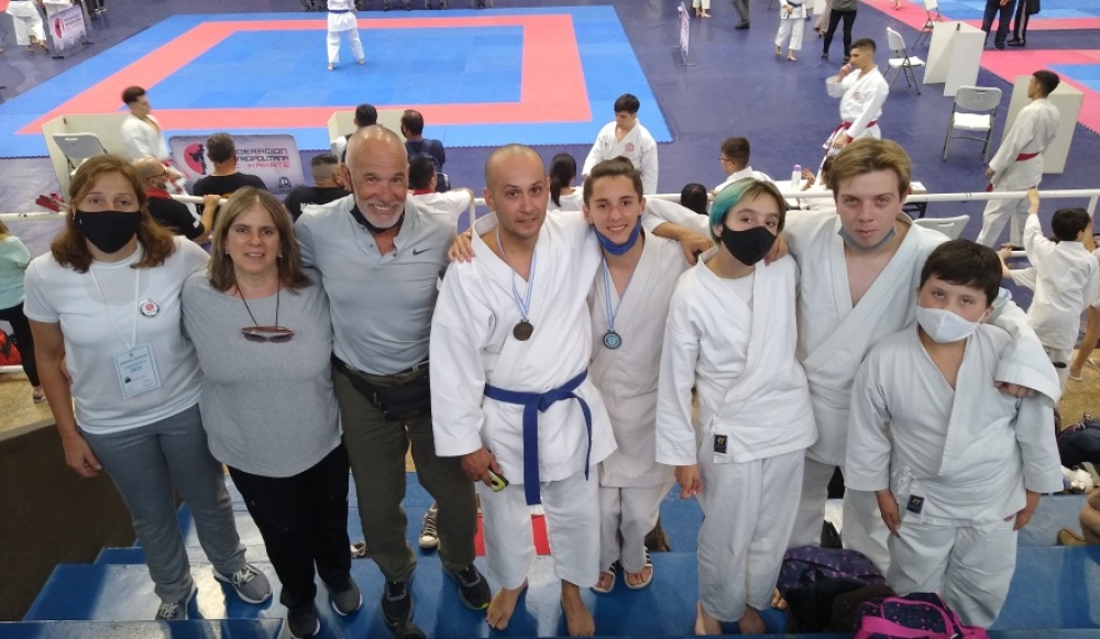 Competidores suarenses participaron del 19° torneo Clausura de Karate en el Cenard
