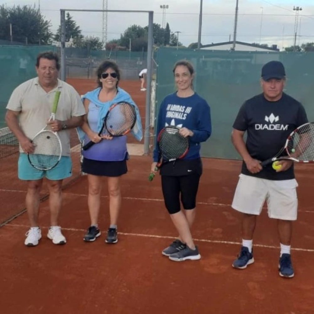 Se disputó el torneo de verano de tenis en Homenaje a Leandro Resch
