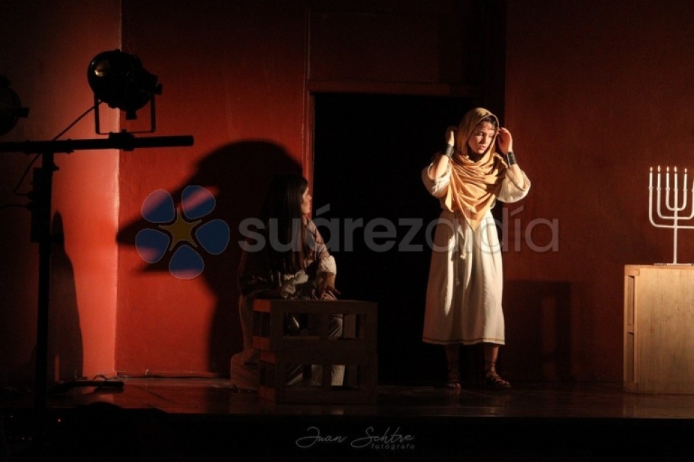 El Grupo de Teatro La Anunciación de La Plata presentó en nuestra ciudad “Descenso a los Infiernos”
