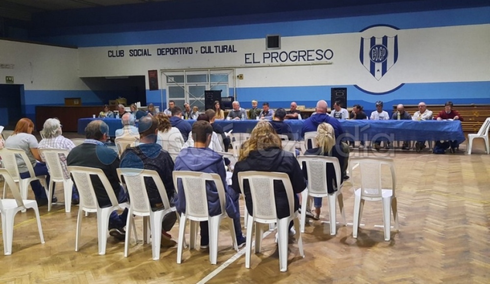Cristian Rack continuará en la presidencia de club El Progreso de Santa María

