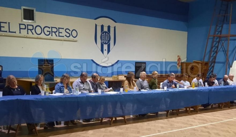 Cristian Rack continuará en la presidencia de Club El Progreso
