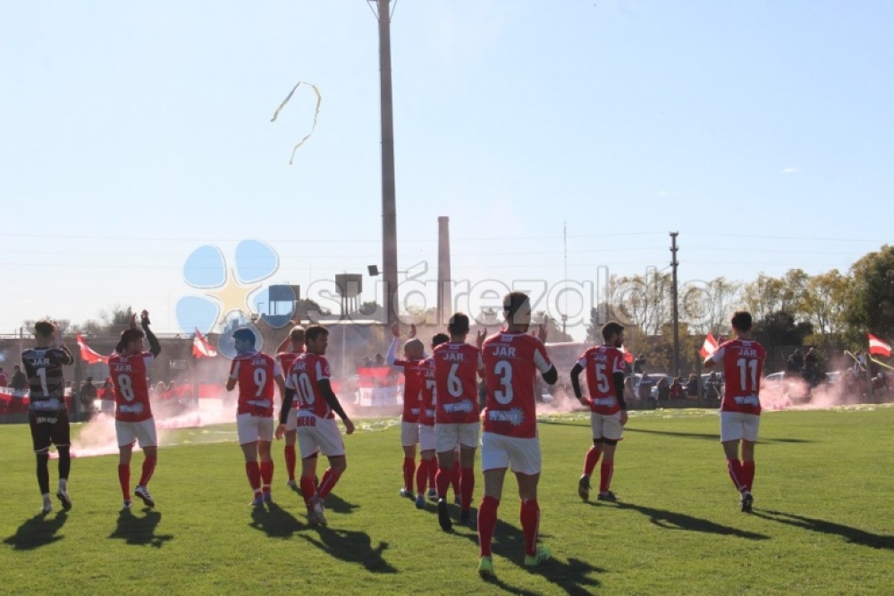 Independiente no pudo en Huanguelén, cayó por cinco a tres frente a Atlético
