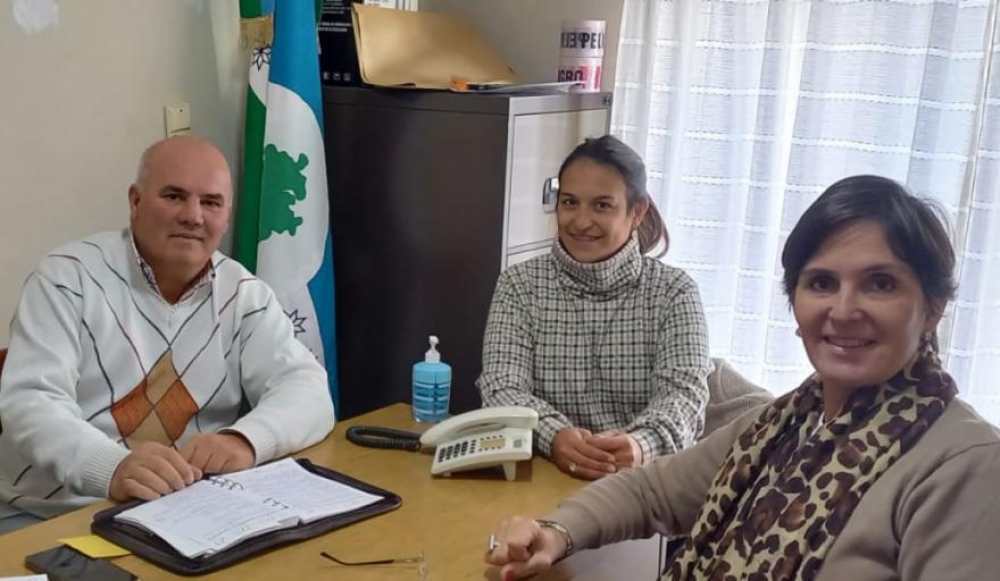 Mujeres del Frente de Todos-MPV mantuvieron una reunión de trabajo con el delegado de Pueblo San José
