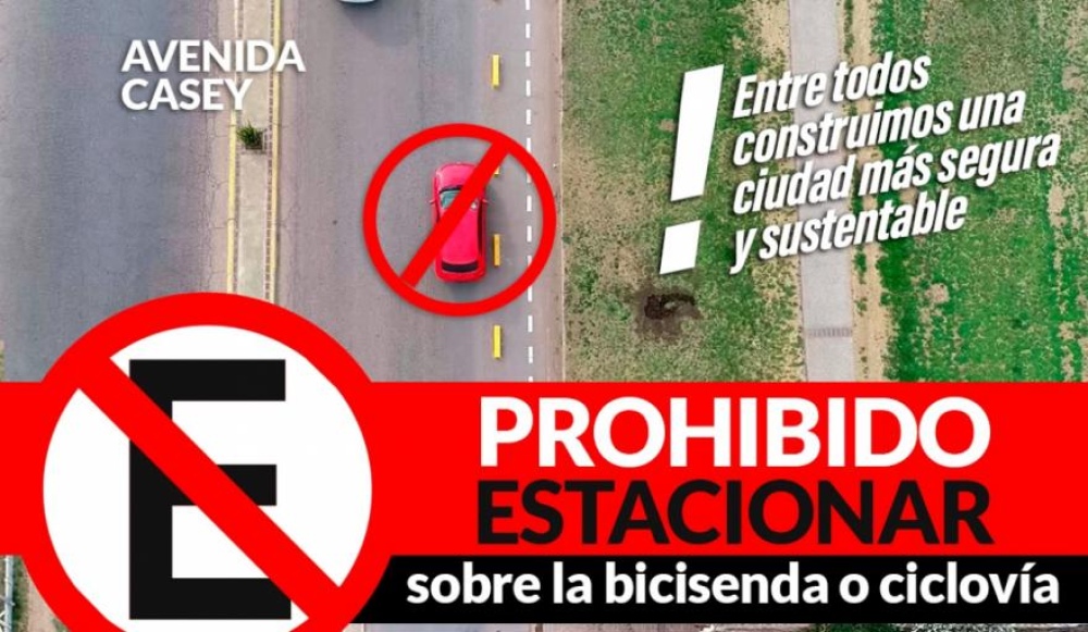El municipio recordó a los automovilistas que está prohibido estacionar sobre las bicisendas
