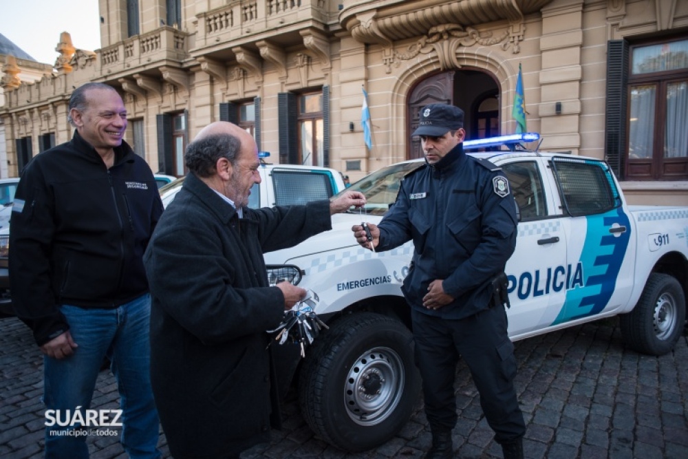El ministro de Seguridad Sergio Berni entregó 10 móviles 0KM a la Policía Comunal
