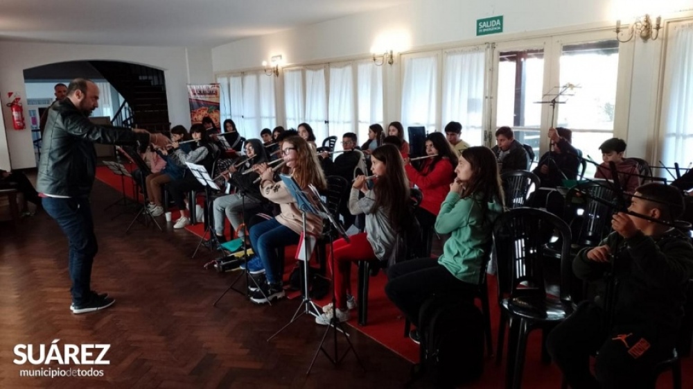 Alumnos de la Orquesta Escuela de Coronel Suárez participaron del Encuentro Provincial de Orquestas Infantiles
