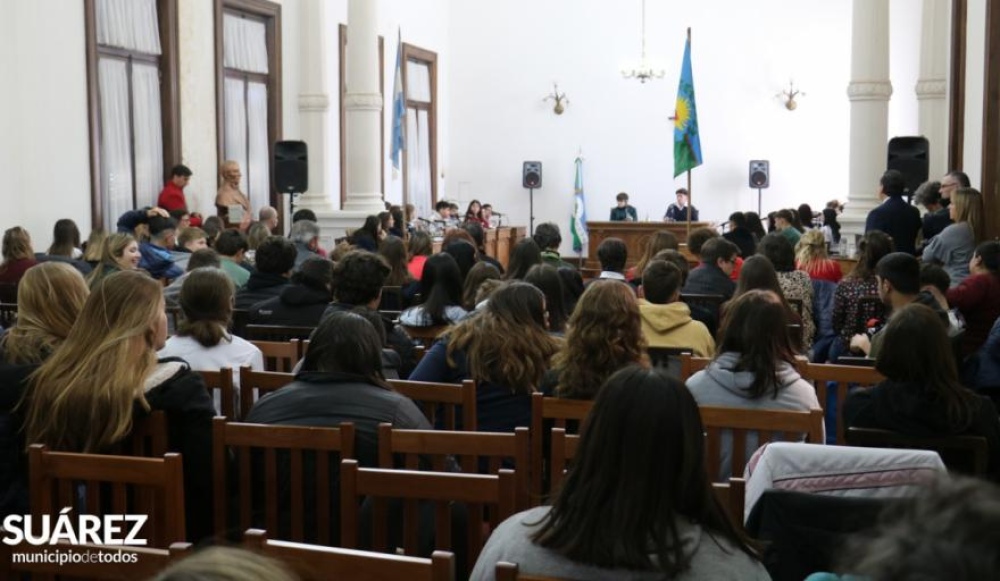 Más de 100 jóvenes debatieron sus ideas en la instancia local del ”Parlamento Juvenil del Mercosur”
