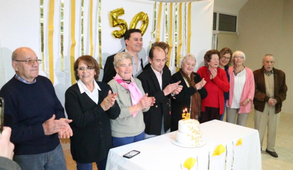 El Centro de Jubilados de Coronel Suárez celebró 50 años de vida
