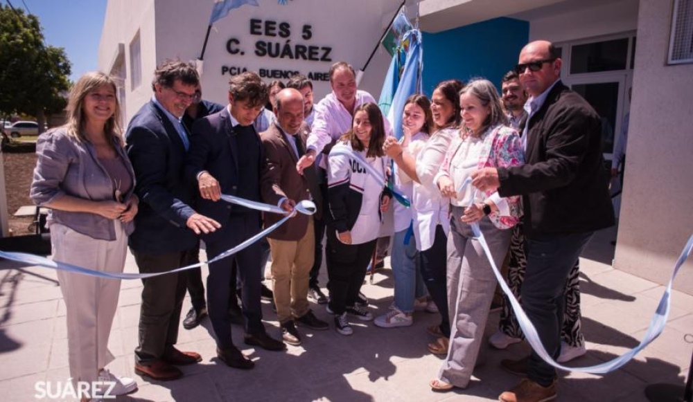 El Gobernador Kicillof inauguró el nuevo edificio de la Secundaria 5 de Santa Trinidad
