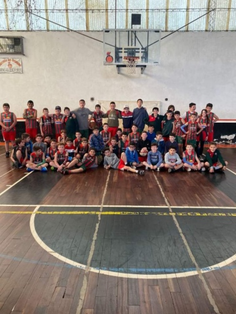 Deportivo Sarmiento participó de un encuentro nacional de minibasquet en Tandil
