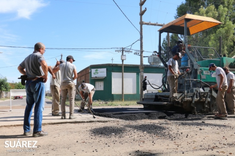 Se inició la pavimentación y repavimentación de avenida Casey entre Roque Sáenz Peña y ruta provincial Nº 85
