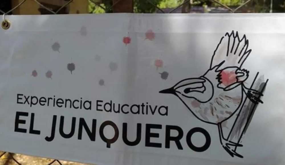 Robaron materiales educativos de El Junquero en Villa La Arcadia
