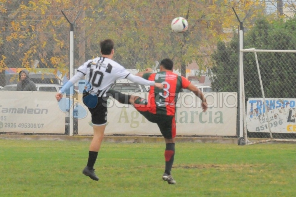 Deportivo Sarmiento otra vez se quedó con el clásico
