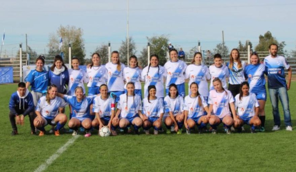 San Martin de Santa Trinidad, Peñarol Pigüé y San Martín de Saavedra están en las semifinales del femenino
