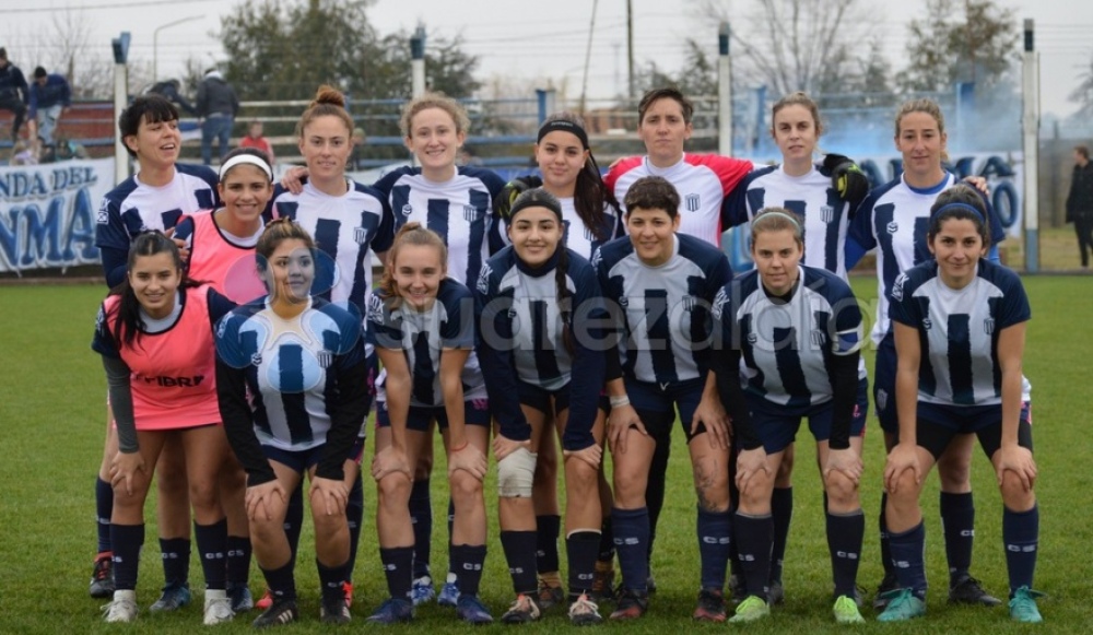 San Martín de Saavedra y Sarmiento jugarán la final del fútbol femenino
