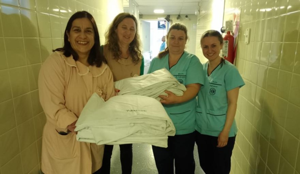 El Voluntariado del Hospital agradece la donación de sábanas
