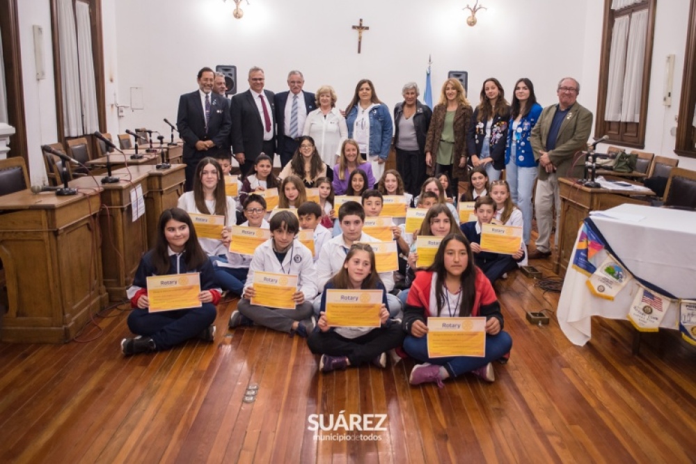 Rotary Coronel Suárez reconoció a los mejores compañeros de las escuelas primarias

