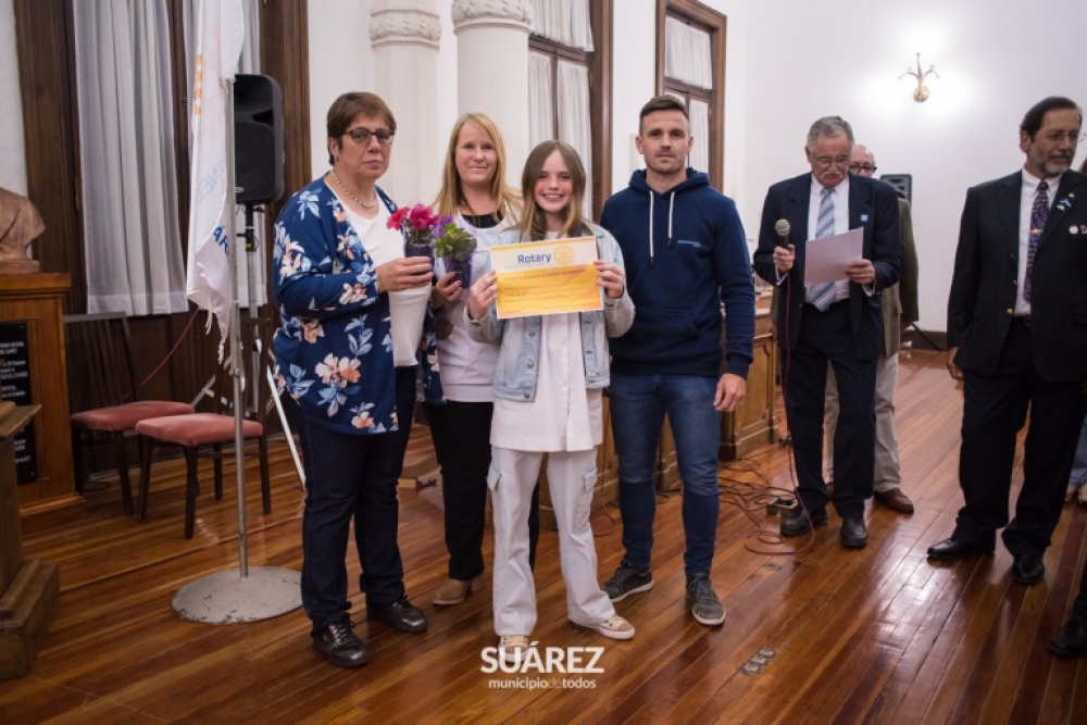 Rotary Coronel Suárez reconoció a los mejores compañeros de las escuelas primarias
