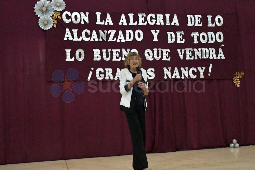 Nancy Schwindt se despidió de la docencia rodeada del cariño de la Unidad Académica ”Dr. Julio Cesar Lovecchio”