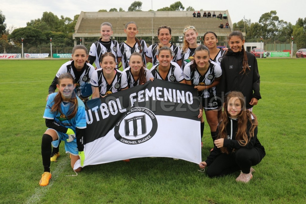 Fútbol femenino: todo sigue igual en lo más alto de la Liga Regional de Fútbol