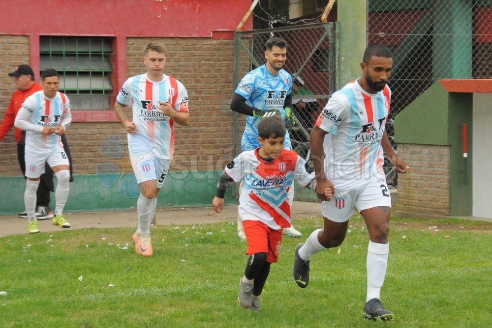 Deportivo Sarmiento sumó un punto de local
