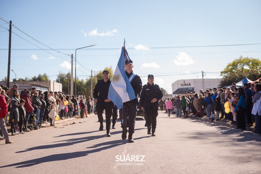 Villa Belgrano: Un desfile con fervor patriótico