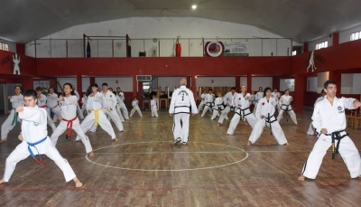 Master Class de Taekwondo y Examen de Danes en Independiente de San José