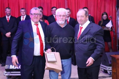 Marcelo Melchior fue reconocido con el "Miguel Weingardt" en la cena aniversario de Independiente del Pueblo San José